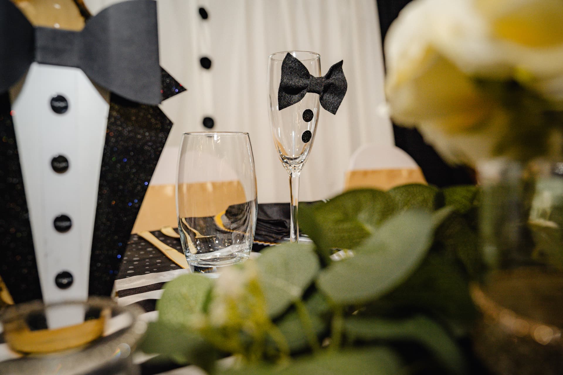 Champagne Toast — Detail Styling